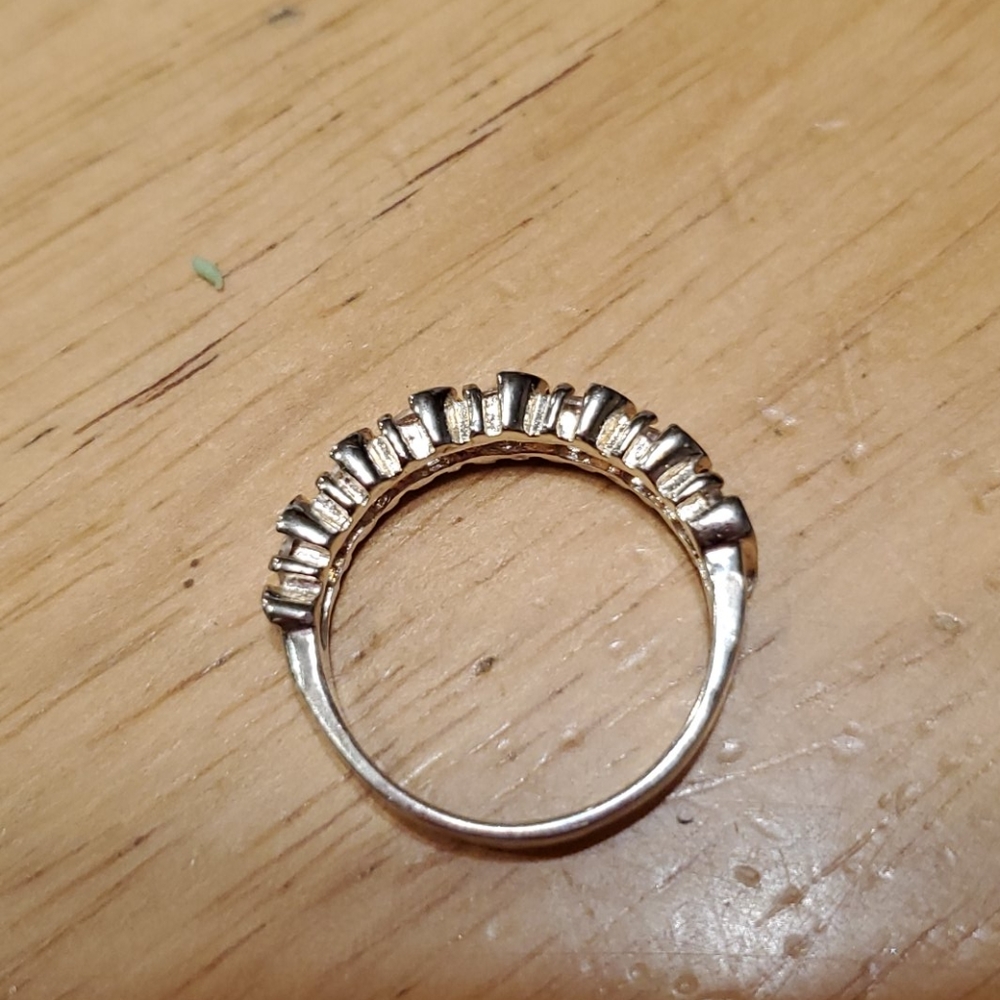 Beautiful! Three piece Set - Picture 9 of 10